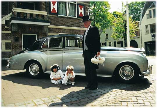 Rolls, Roelant and Flower Girls